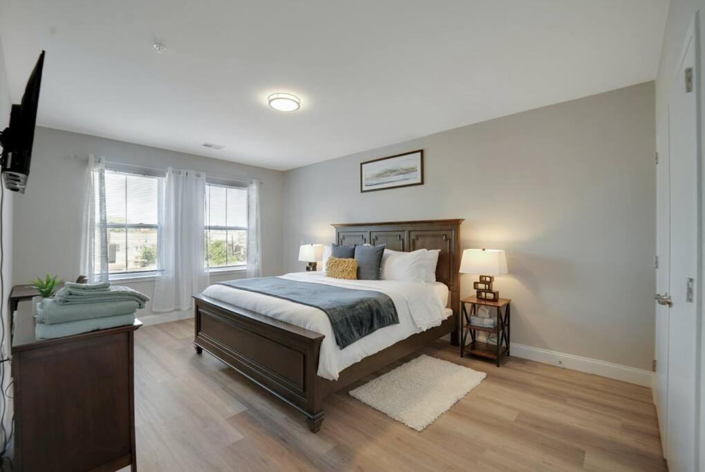 ניוארק Beautiful 2Br Apt/Ewr Airport/King /Free Parking מראה חיצוני תמונה