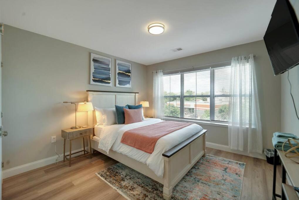 ניוארק Beautiful 2Br Apt/Ewr Airport/King /Free Parking מראה חיצוני תמונה